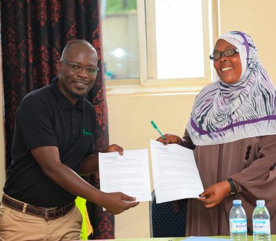 Read more about Responding to Community Needs: The Commencement of HUBLINK with Halal Waste Group in Uganda